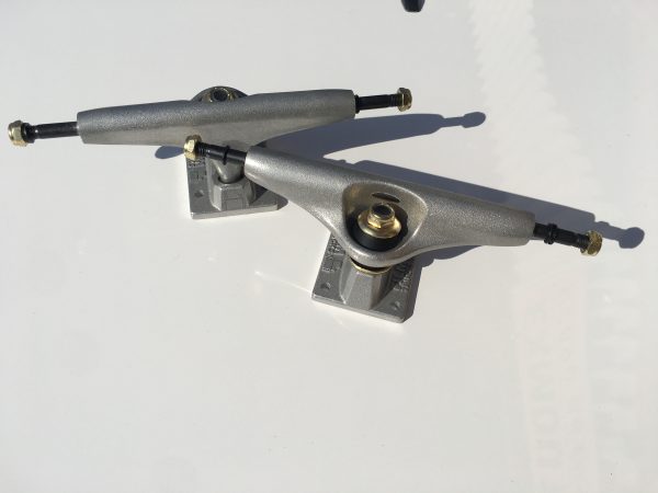 Film skateboard trucks 155 6.0